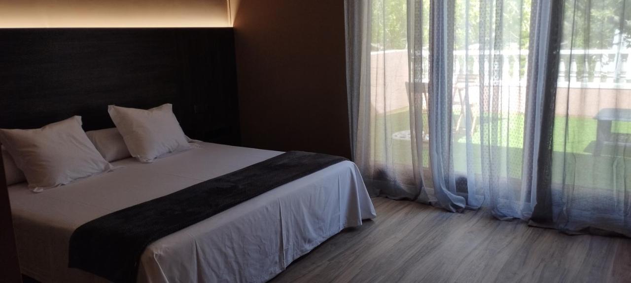 Venta El Borrego Hotel บาเญเรส เด มาริโอลา ภายนอก รูปภาพ